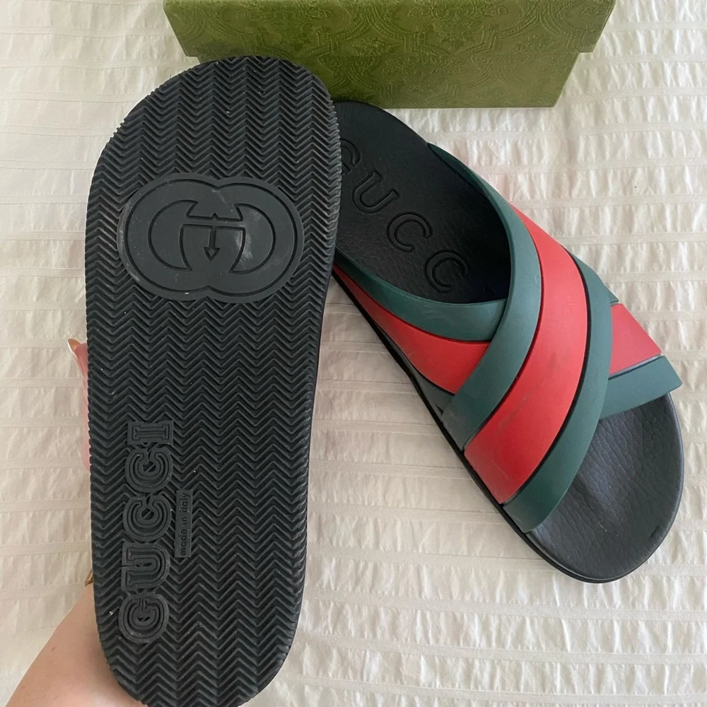 Gucci Red and Green Men's Sandals - Picture 12 of 16